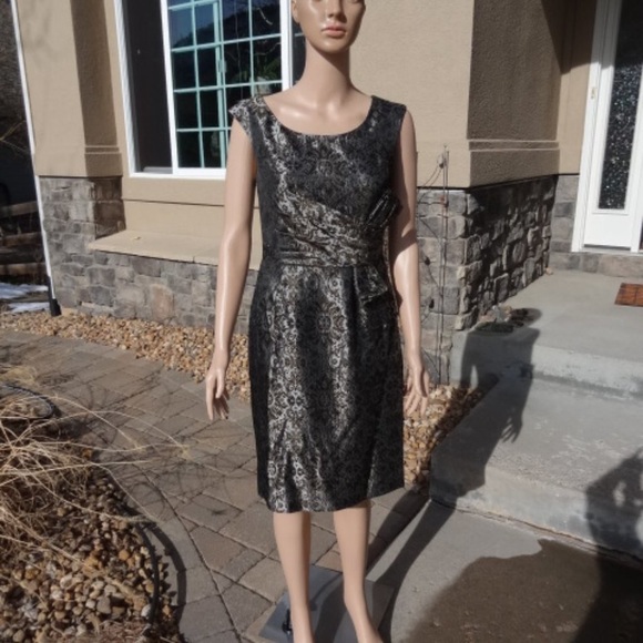 Kay Unger Embroidered Cocktail Dress SZ 4 NWT - Picture 10 of 10